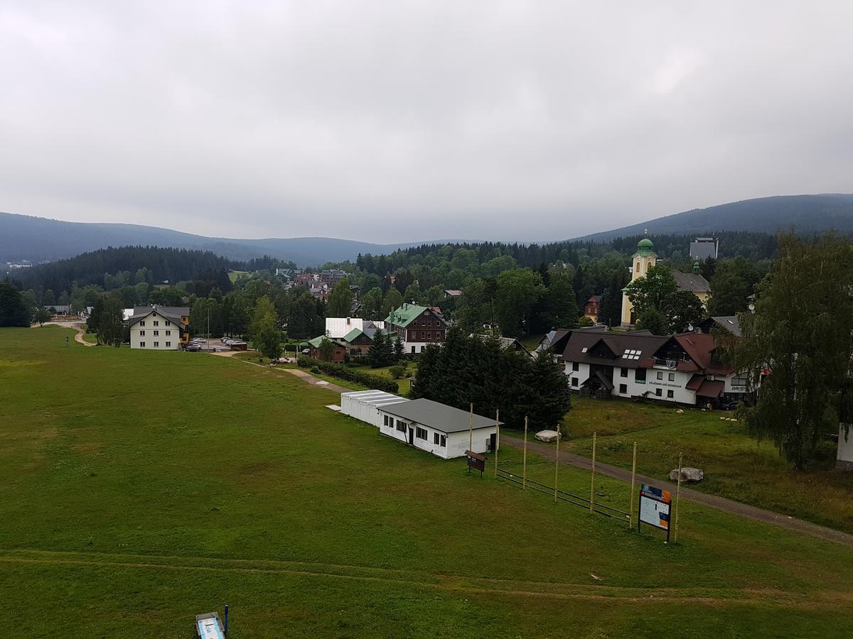 Penzion Varsavjanka Harrachov Eksteriør billede